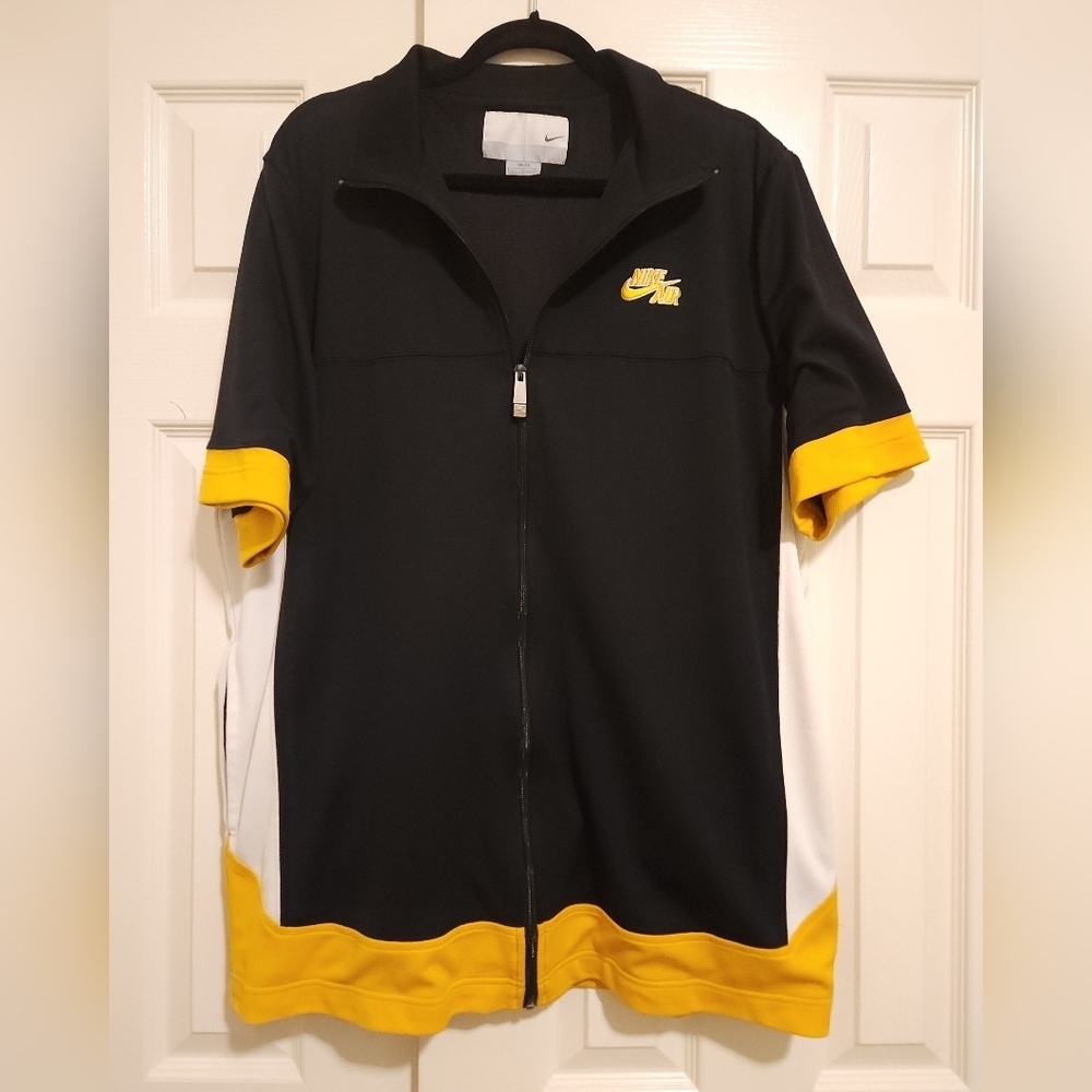 Nike Air Embroidered Zip Up Short Sleeve Sweatshirt